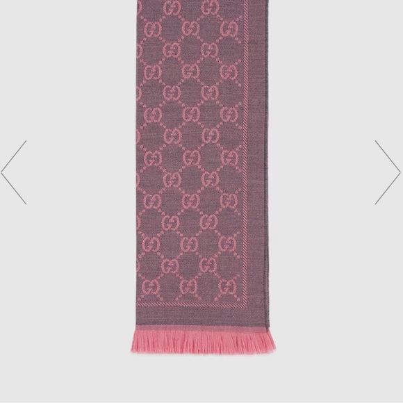 Authentic Gucci Scarf pick and grey - Picture 2 of 5